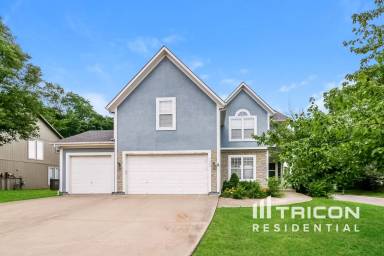 Main picture of 7902 W 155th Ter