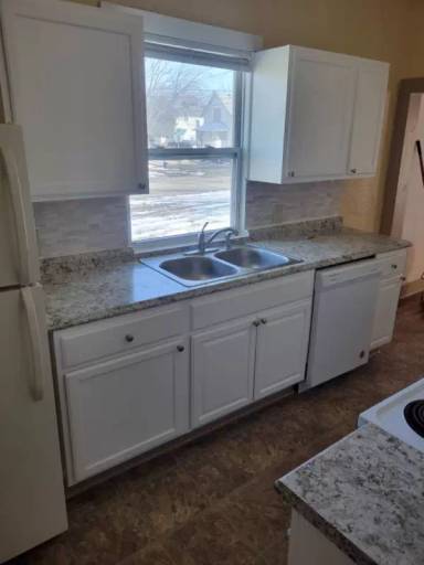 Main picture of 437 Ricker St