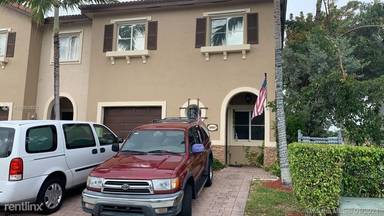Main picture of 8861 SW 221st Ter