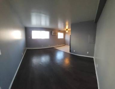 Main picture of 2749 Queen City Ave