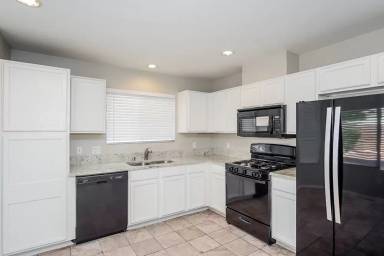 Main picture of 3833 Lilac Haze St
