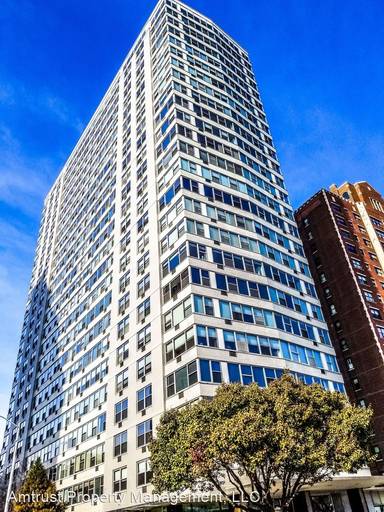 Main picture of 3900 N Lakeshore Drive Condominiums