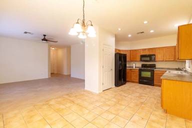 Main picture of 6748 E Regina St