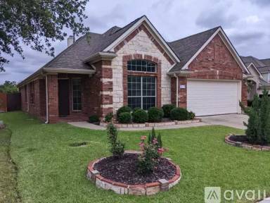 Main picture of 419 Fountainside Dr