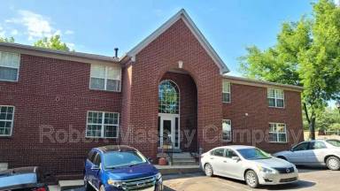 Main picture of 1038 Brent St