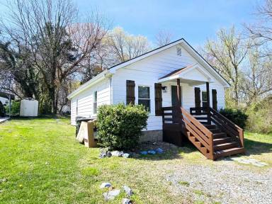 Main picture of 1130 Walnut St