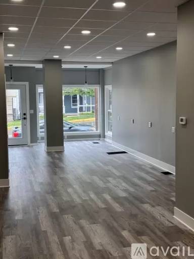 Main picture of 350 W Main St