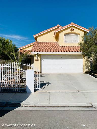 Main picture of 7708 Beverly Hills Dr