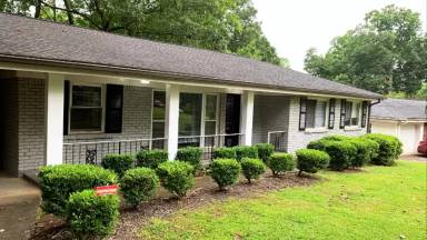 Main picture of 2403 Whites Mill Ln