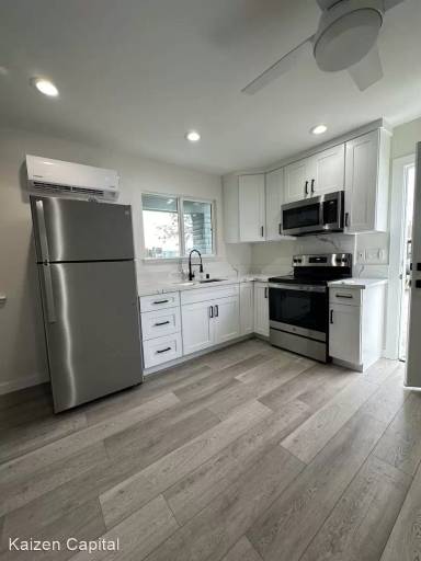Main picture of 3938 Renick Way