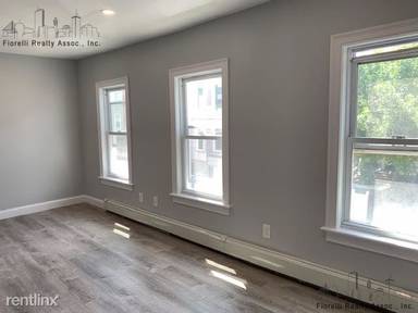 Main picture of 95 Cottage St