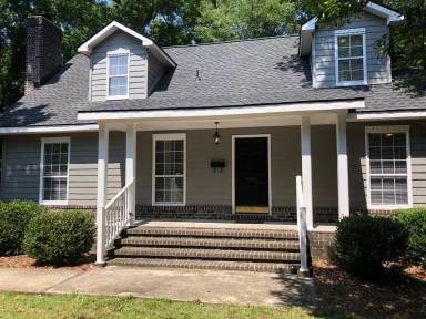 Main picture of 5001 N Rhett Ave