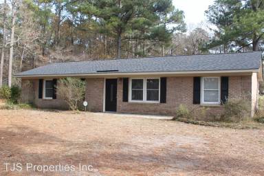 Main picture of 741 Broad Creek Rd
