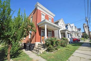 Main picture of 2369 Flora St