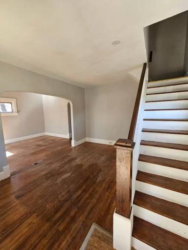 Main picture of 7012 Wakefield Ave