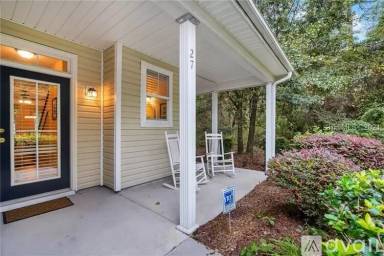 Main picture of 27 Sugar Maple Ln