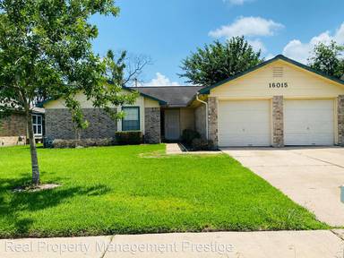 Main picture of 16015 Pipers View Dr