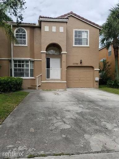 Main picture of 11735 NW 1st St