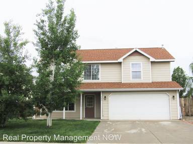 Main picture of 389 Skyler St
