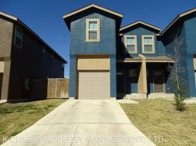 Main picture of Toepperwein Bluff Enclave