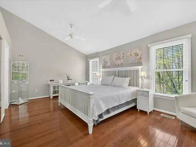 Main picture of 14083 Betsy Ross Ln