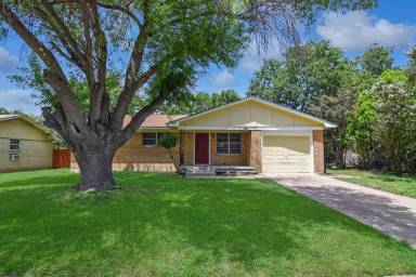 Main picture of 1207 Cedar Dr