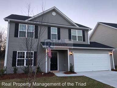 Main picture of 502 Menlo Park Rd