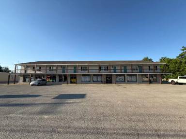 Main picture of 604 E Kingshighway