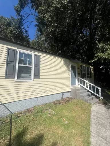 Main picture of 2698 Olympia Ave