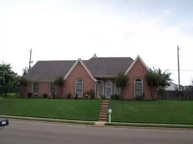 Main picture of 9100 Hervay Ln