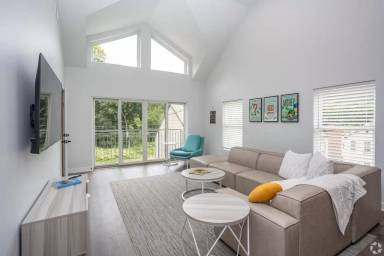 Main picture of 371 Yarrow Way