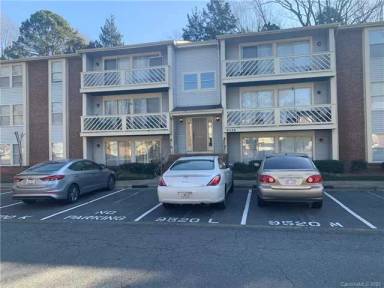 Main picture of 9520 Shannon Green Dr