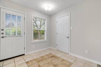 Main picture of 508 Lake Crest Pkwy