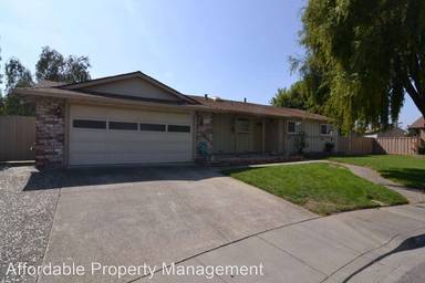 Main picture of 3063 Locke Ct