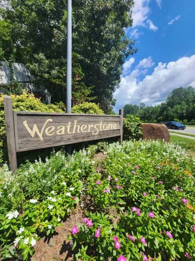 Main picture of 109 Weatherstone Dr