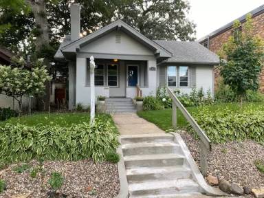 Main picture of 3432 Girard Ave S