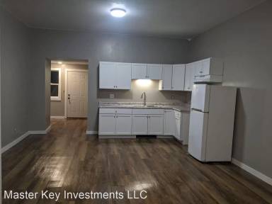 Main picture of 115 Main St N