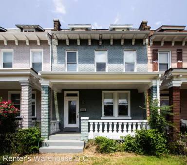 Main picture of 1710 Massachusetts Ave SE