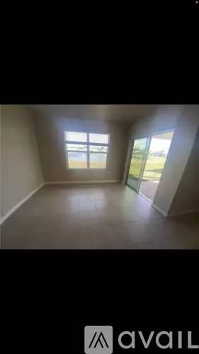 Main picture of 33909 Linda Ln