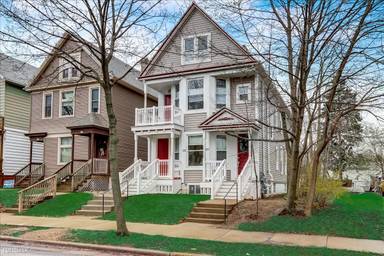 Main picture of 331 E Wilson St