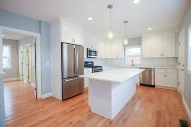 Main picture of 11 Hicks Ave