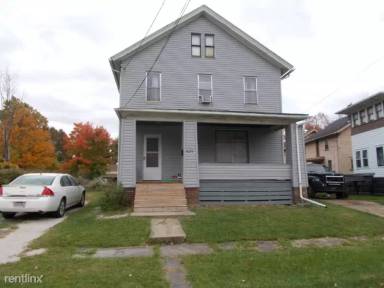 Main picture of 820 Prospect Ave NW