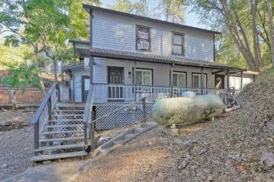 Main picture of 3096 Goldner St