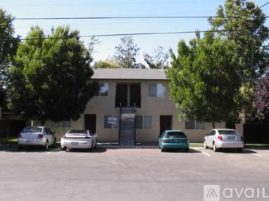 Main picture of 305 Woodcrest Way