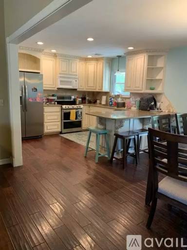 Main picture of 3805 W Sunset Dr