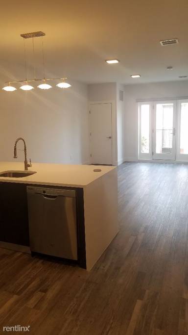 Main picture of 151 71st St