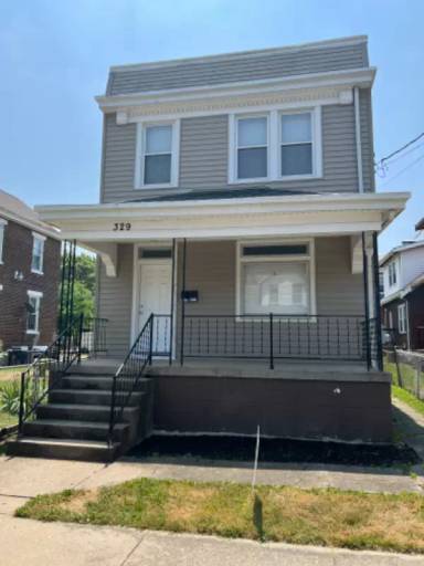 Main picture of 329 Byrd St