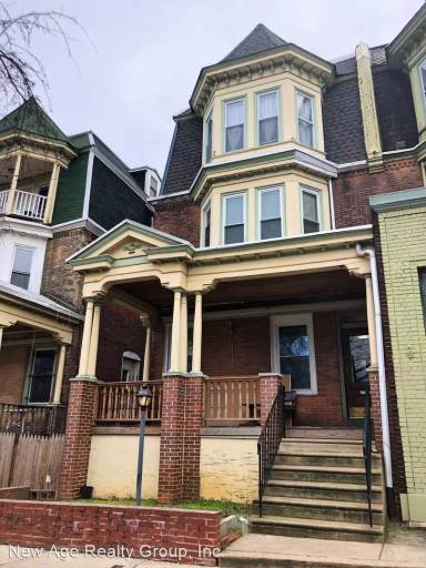 Main picture of 4604 Baltimore Ave