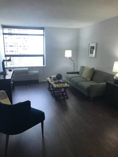 Main picture of 440 E Ohio