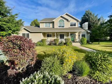 Main picture of 243 Eastridge Ln